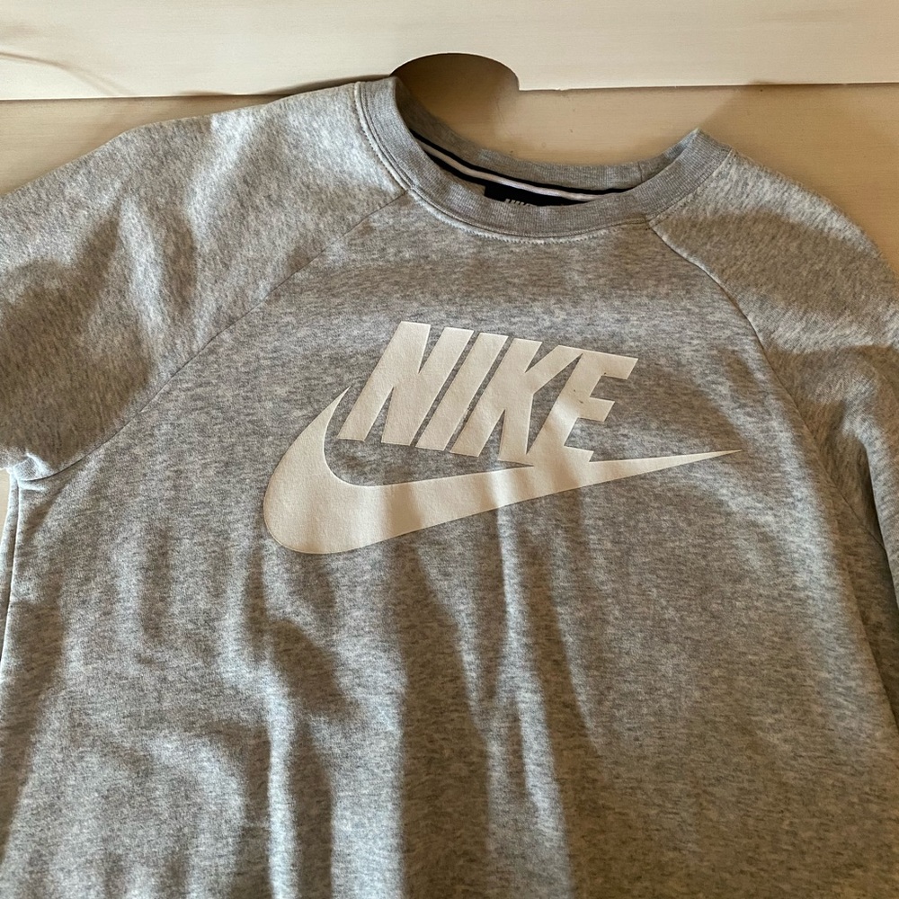 Women’s Nike Crewneck